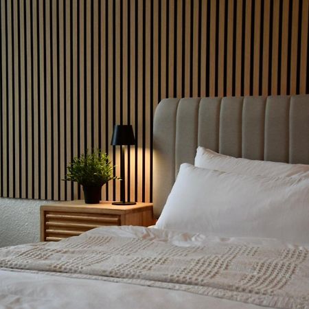 Charmanter Altbau In Schleussig Mit Balkon ライプツィヒ エクステリア 写真