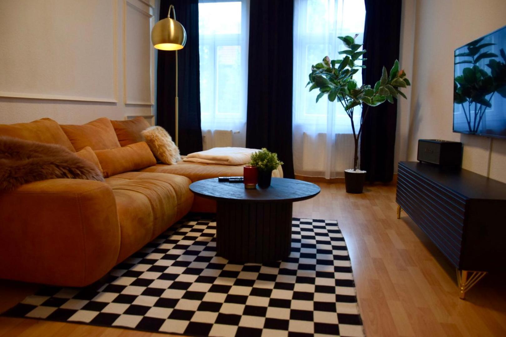 Charmanter Altbau In Schleussig Mit Balkon ライプツィヒ エクステリア 写真